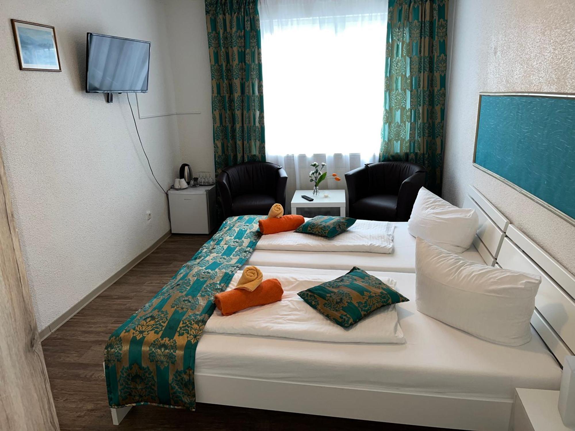 Hotel Filoxenia ブットヤーディンゲン エクステリア 写真